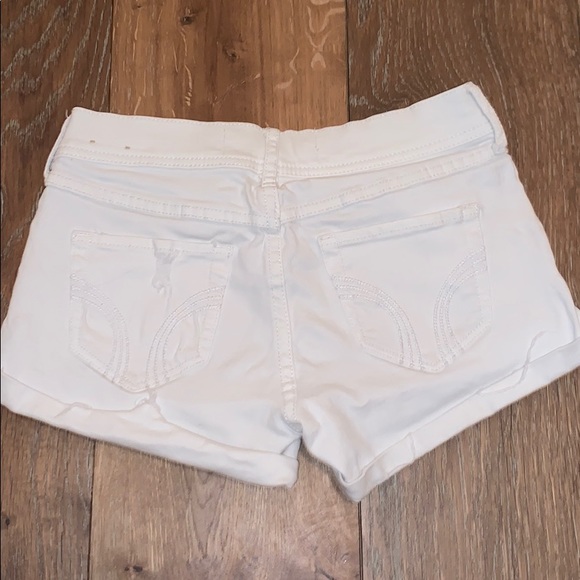 White Hollister Midi Shorts - Picture 2 of 3